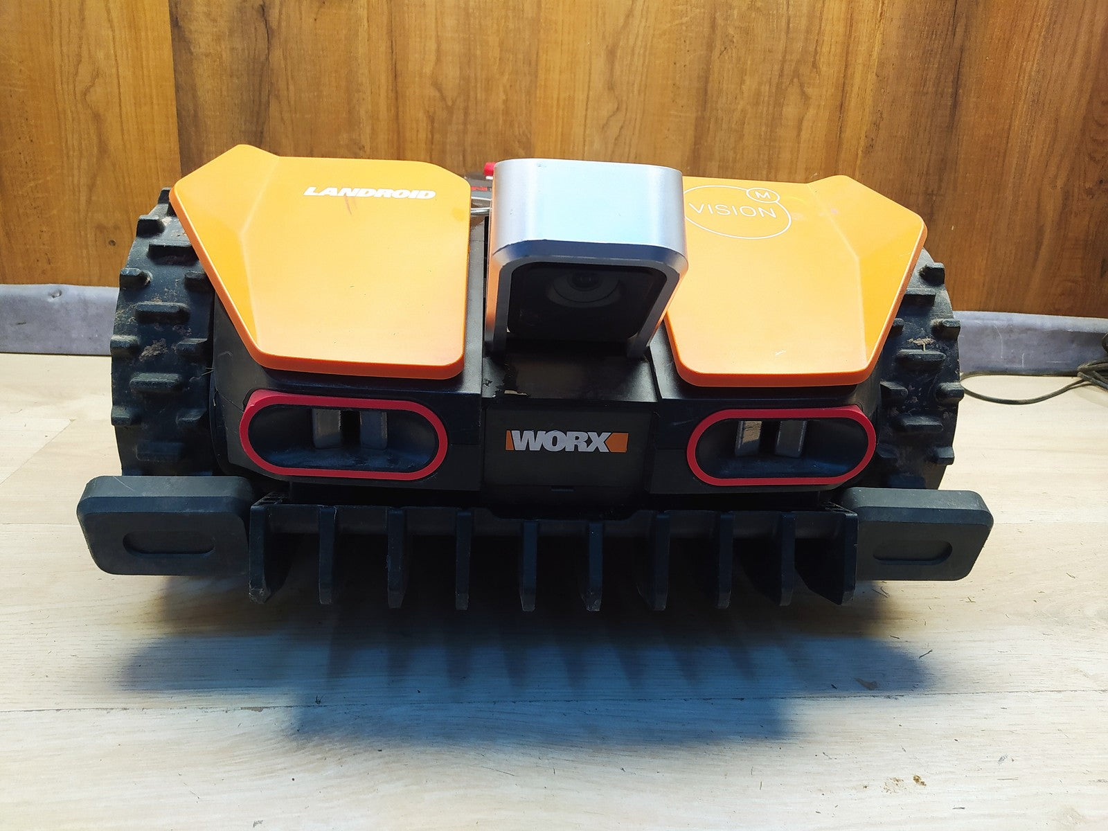 WORX Landroid Vision M600 Mähroboter ohne Begrenzungskabel WR206E I36759