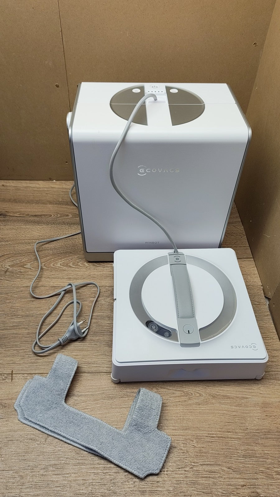 Ecovacs WINBOT W2 PRO OMNI Fensterreiniger MG851-11, weiß, I40044