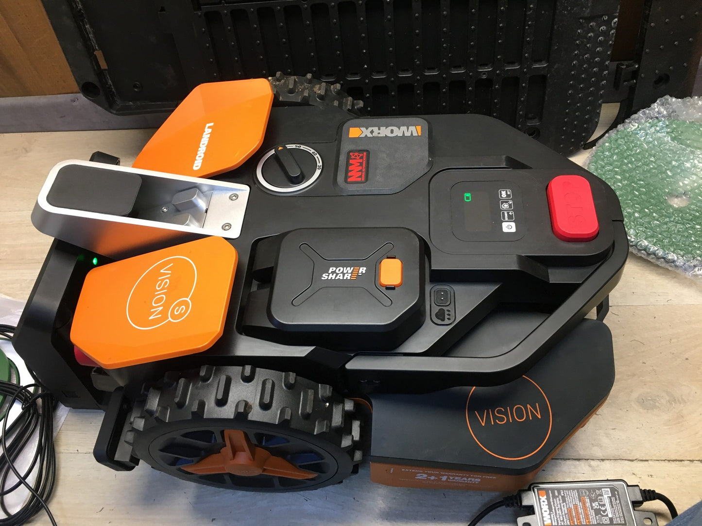 WORX Landroid Vision S250 Mähroboter ohne Begrenzungskabel WR202E, I37838