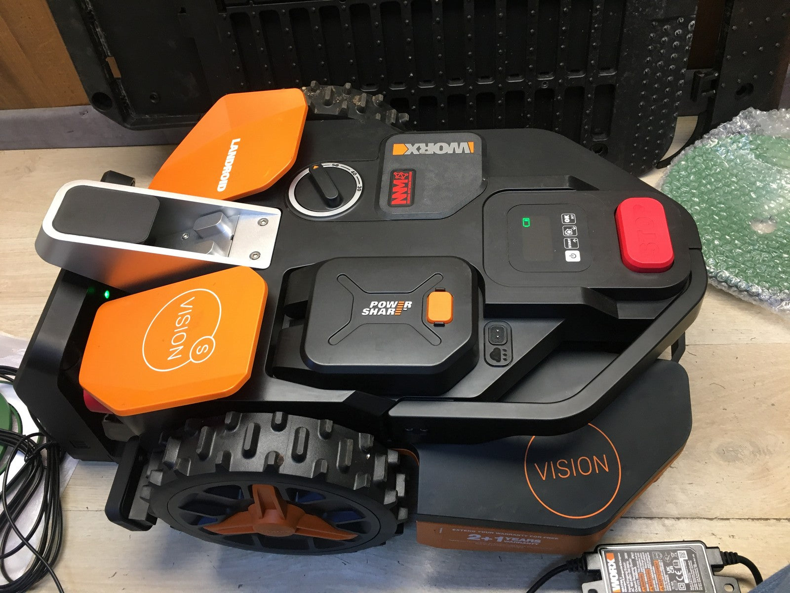 WORX Landroid Vision S250 Mähroboter ohne Begrenzungskabel WR202E, I37838