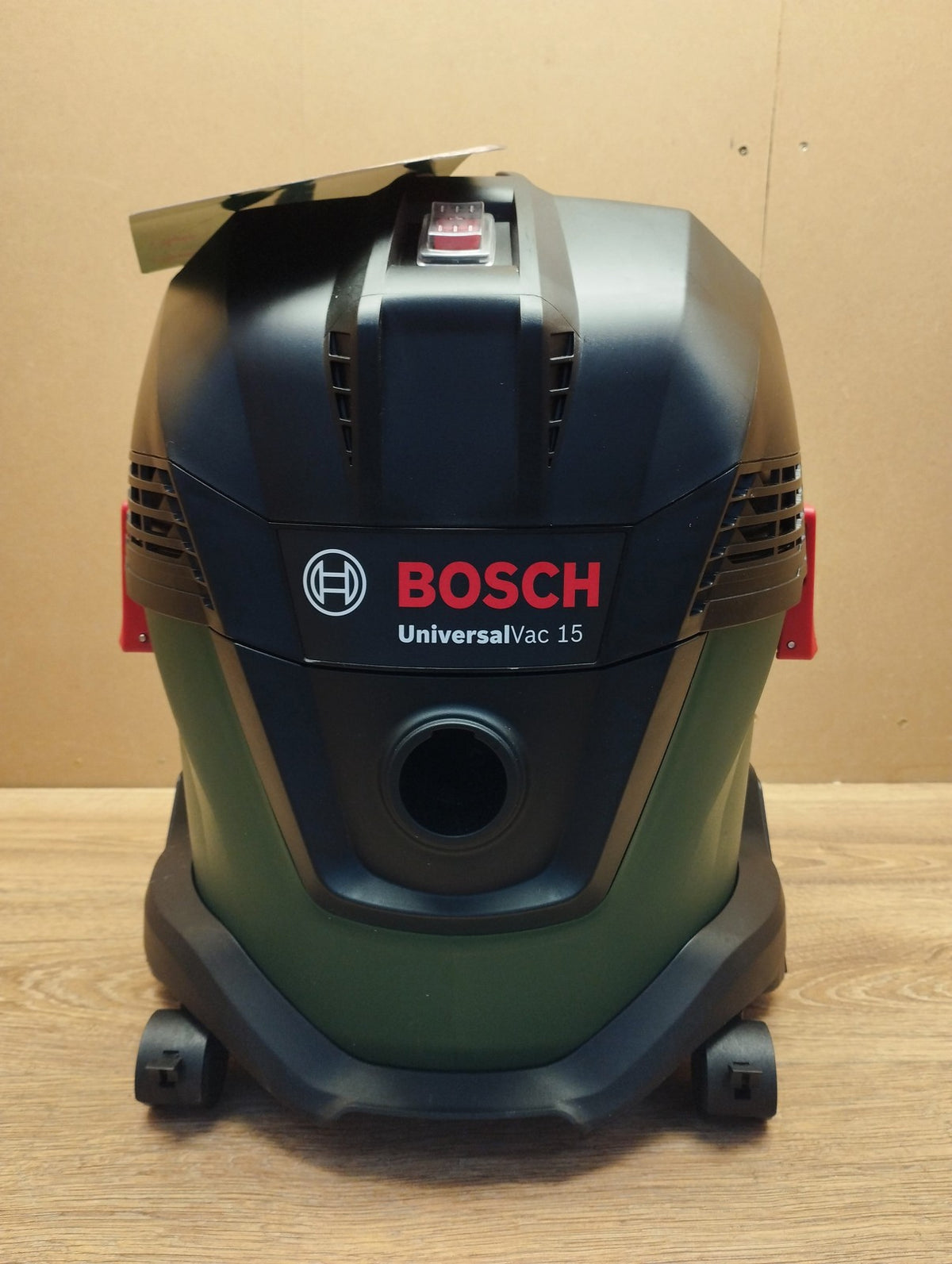 Bosch UniversalVac 15 Nass-/Trockensauger 06033D1100, I40769