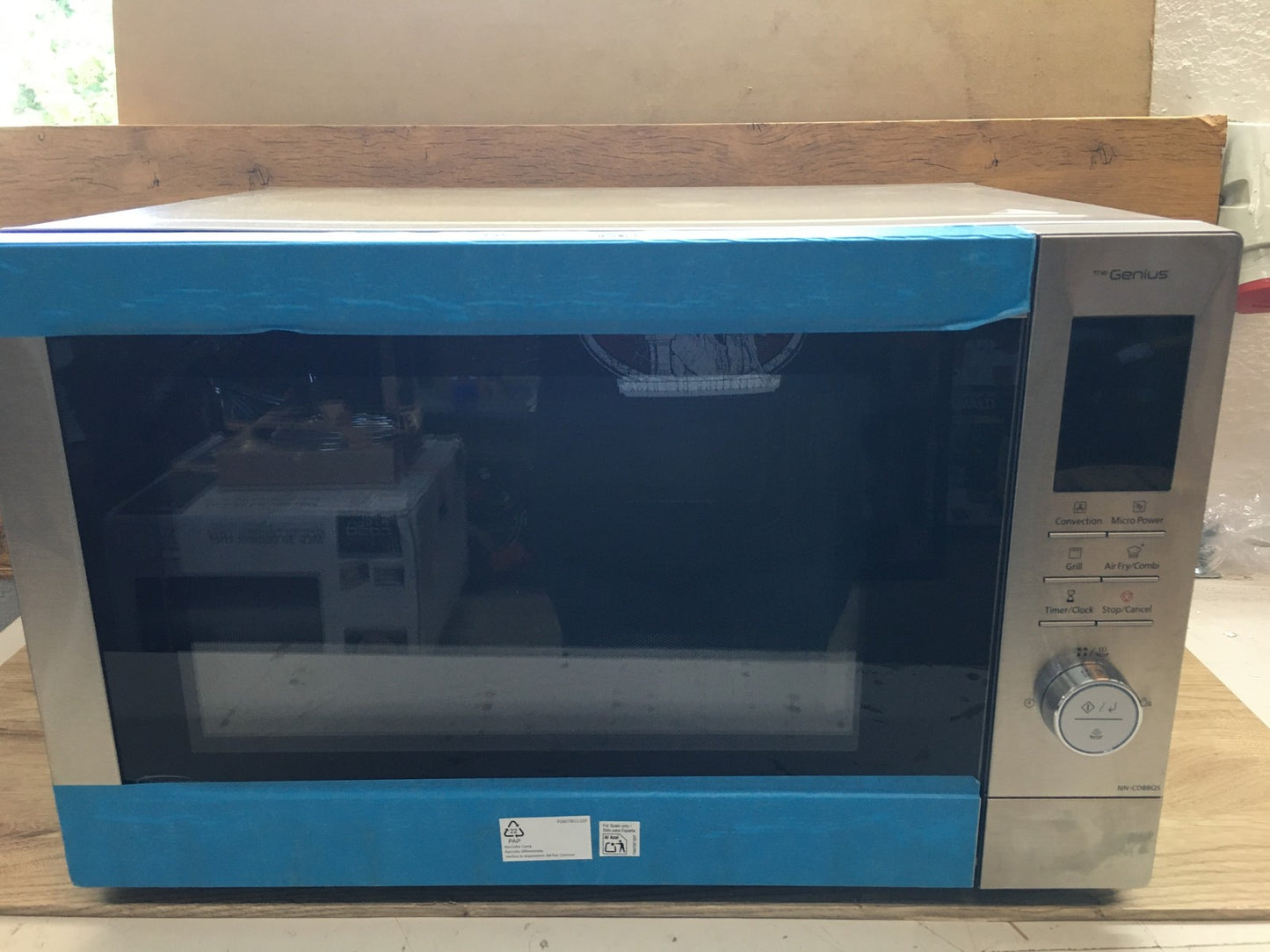 Panasonic NN-CD88QS Mikrowelle, 34L, I39382