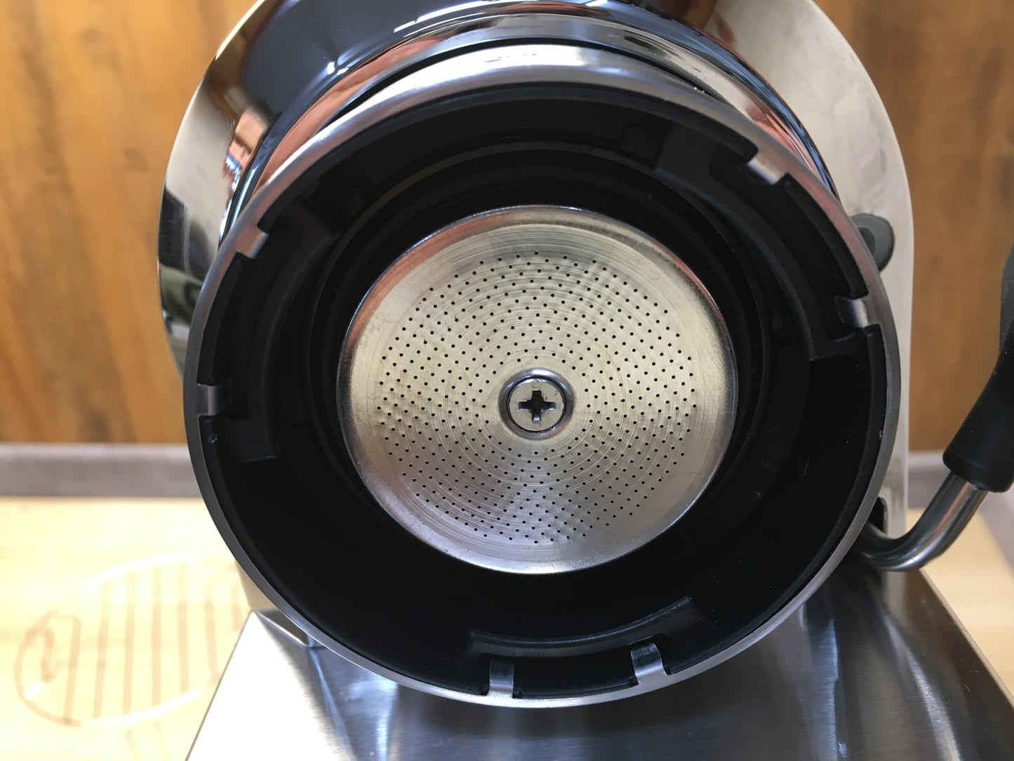 De'Longhi EC685.M Espressomaschine mit Milchaufschäumer, 1350W, I36306