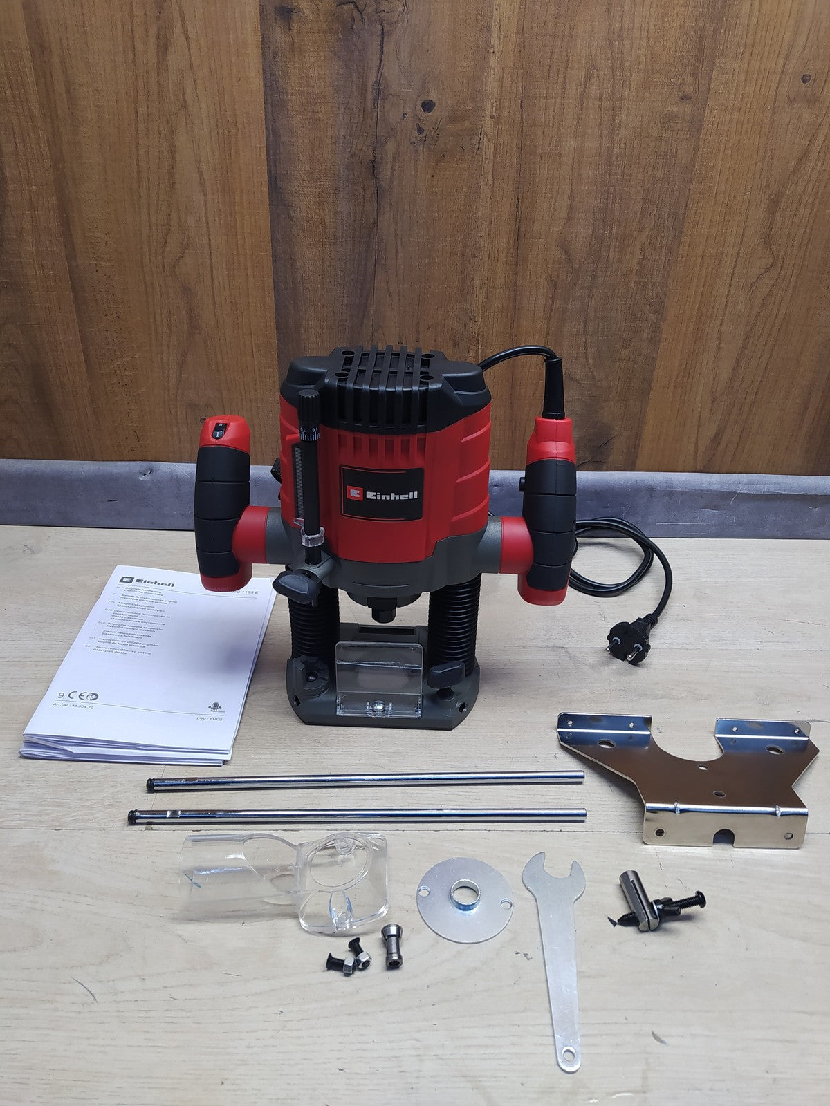 Einhell TC-RO 1155 E Elektro-Oberfräse 1100W Ø 6 und 8 mm, I36943