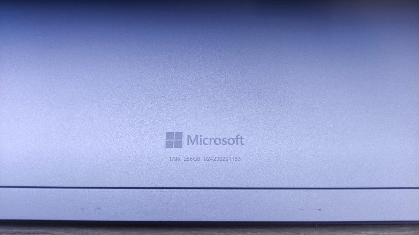 Microsoft Surface Pro 6 Windows Tablet 12.3" Intel i5 8GB 256GB WiFi GLASBRUCH