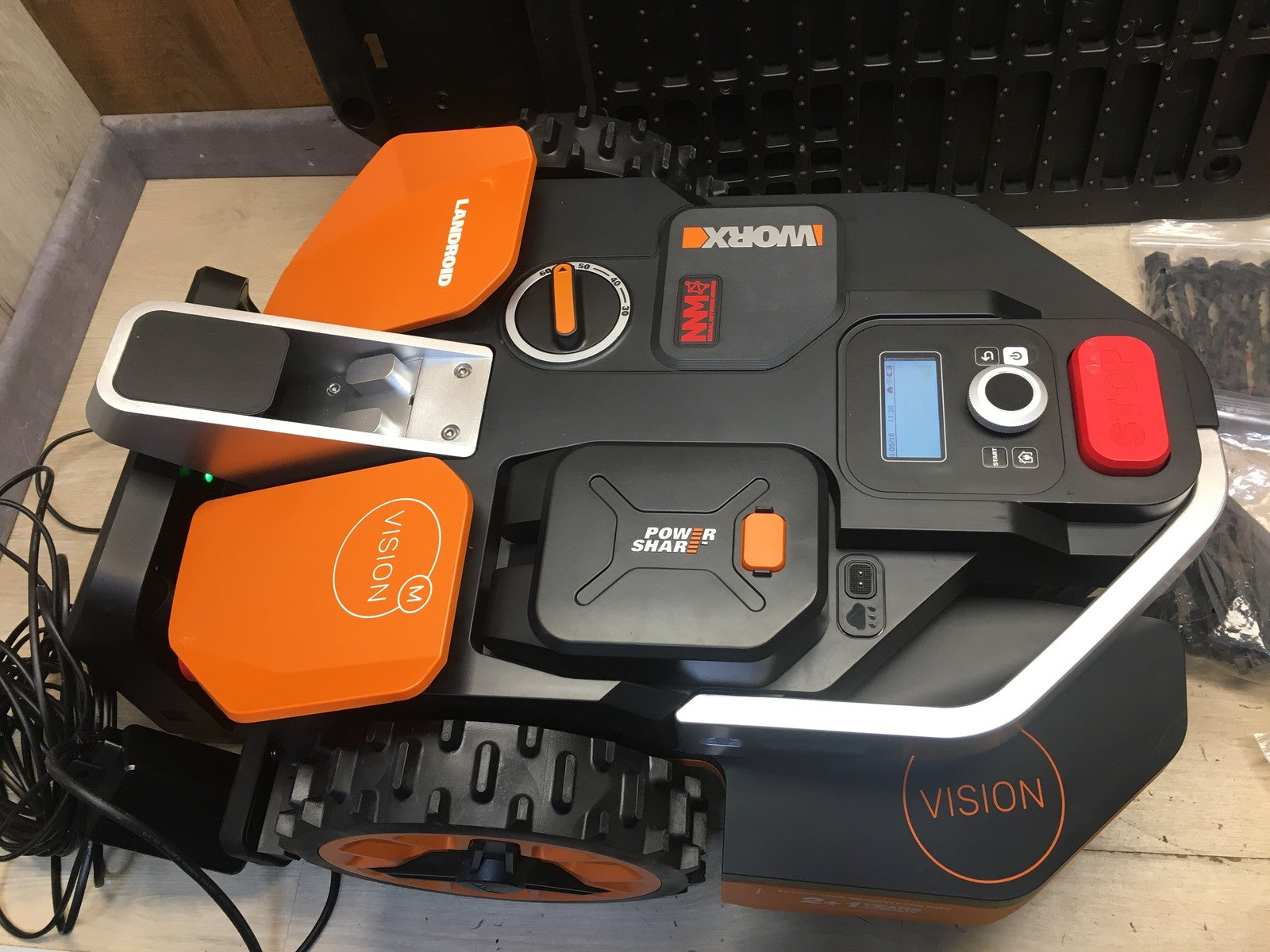 WORX Landroid Vision M600 Mähroboter ohne Begrenzungskabel WR206E.1 I38269