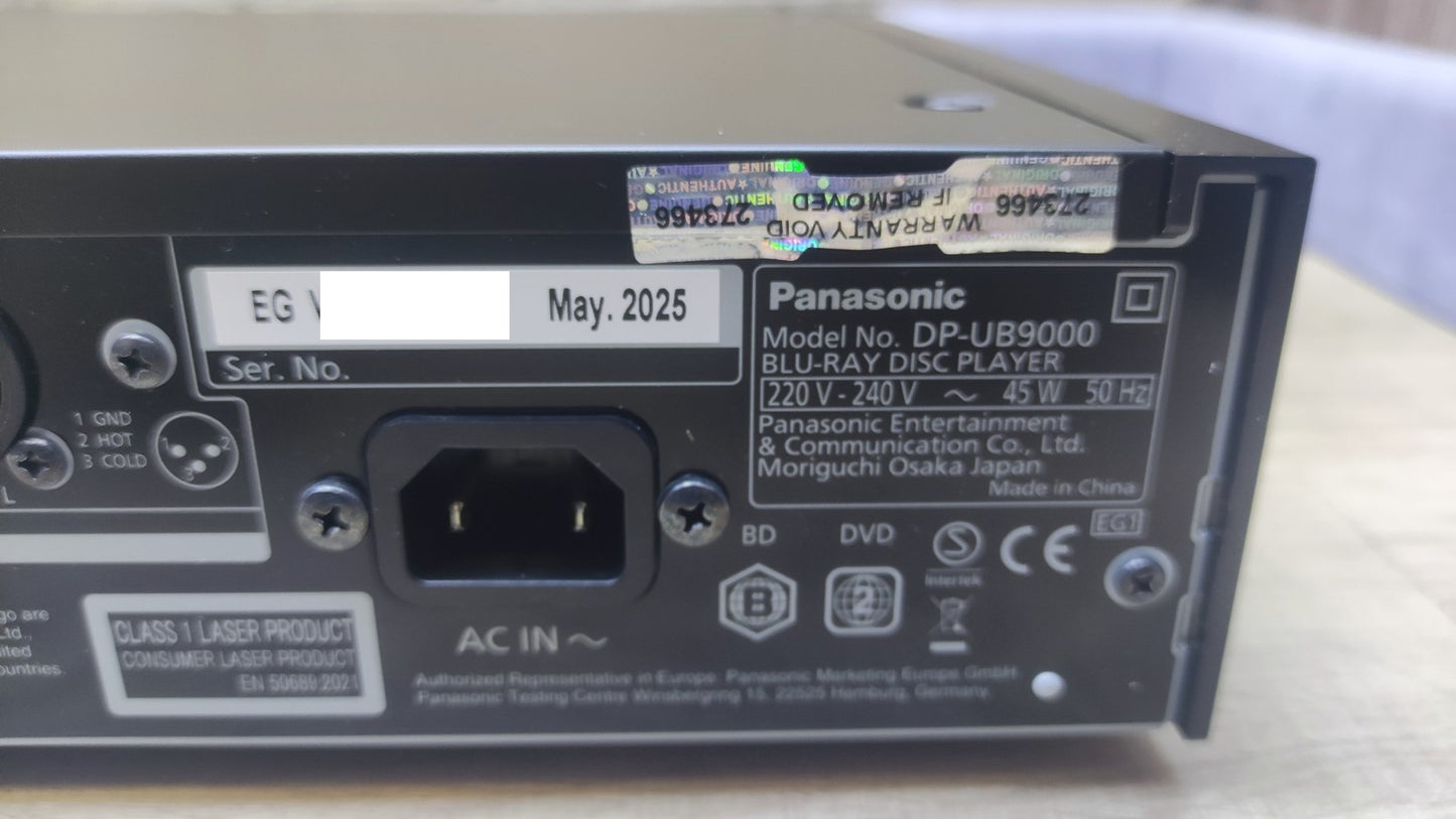 Panasonic DP-UB9000 Blu-ray-Disk-Player, I37650
