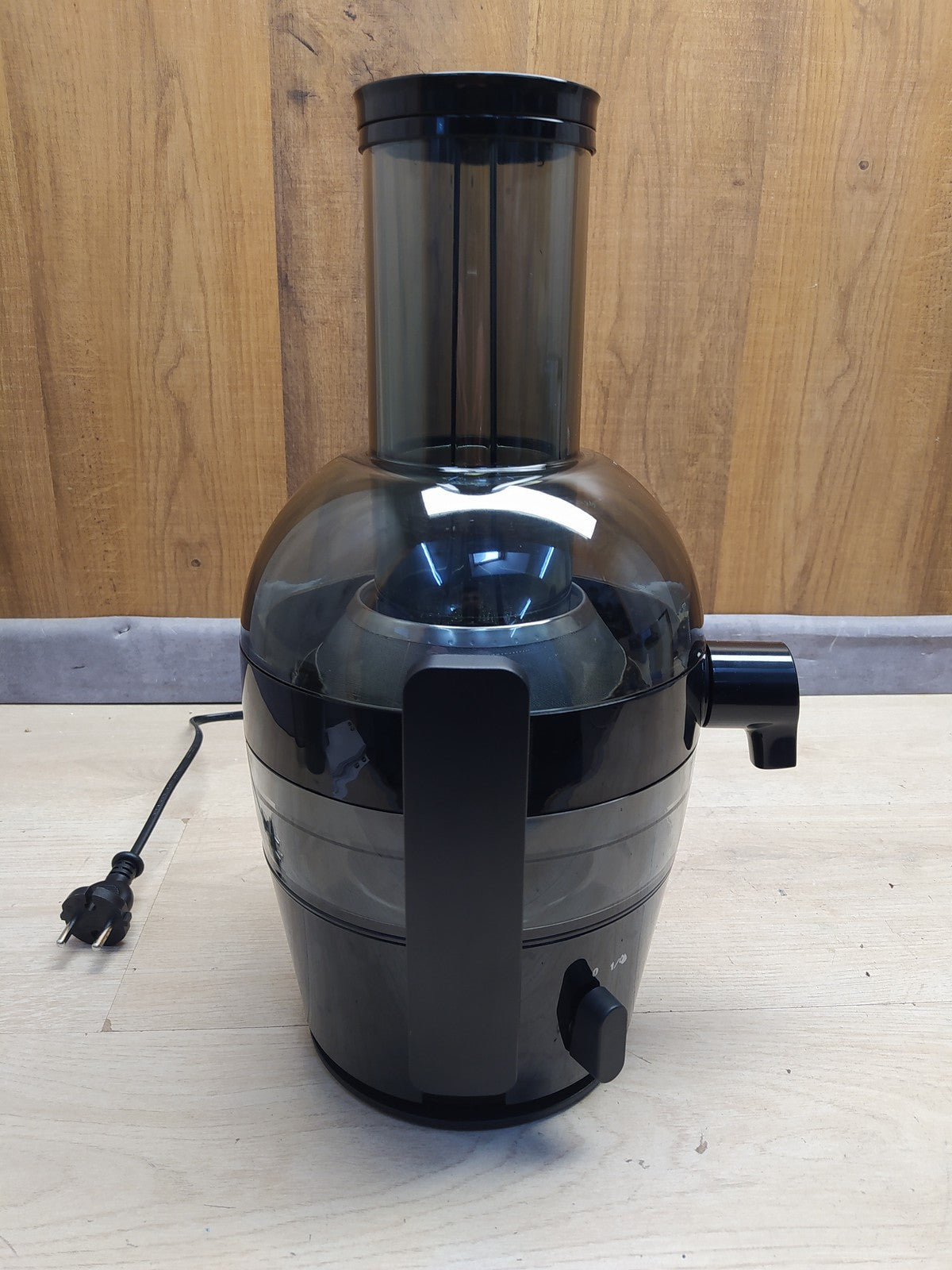 Philips Entsafter (HR1856/70), 800W, 2L, I35957