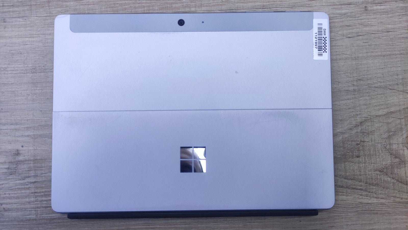 Microsoft Surface Go Tablet 10" 1800x1200 Touch Pentium 4415Y 8GB 128GB SSD LTE