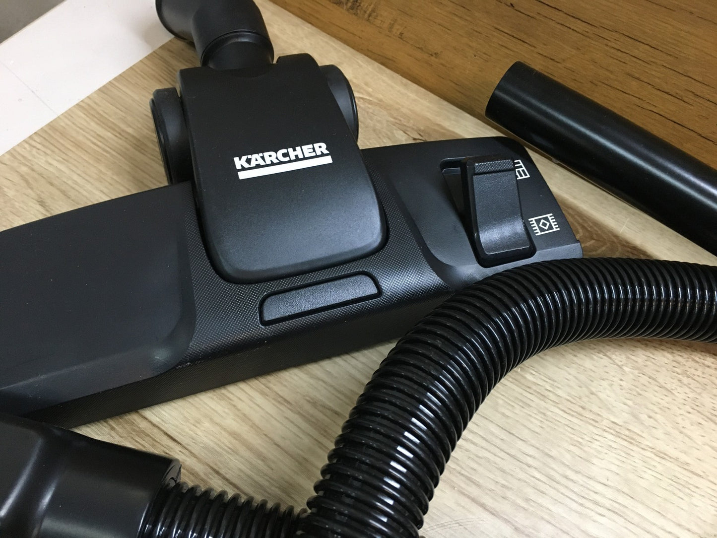 Kärcher Staubsauger VC 3 (1.198-053.0), beutellos, 700W, I39953