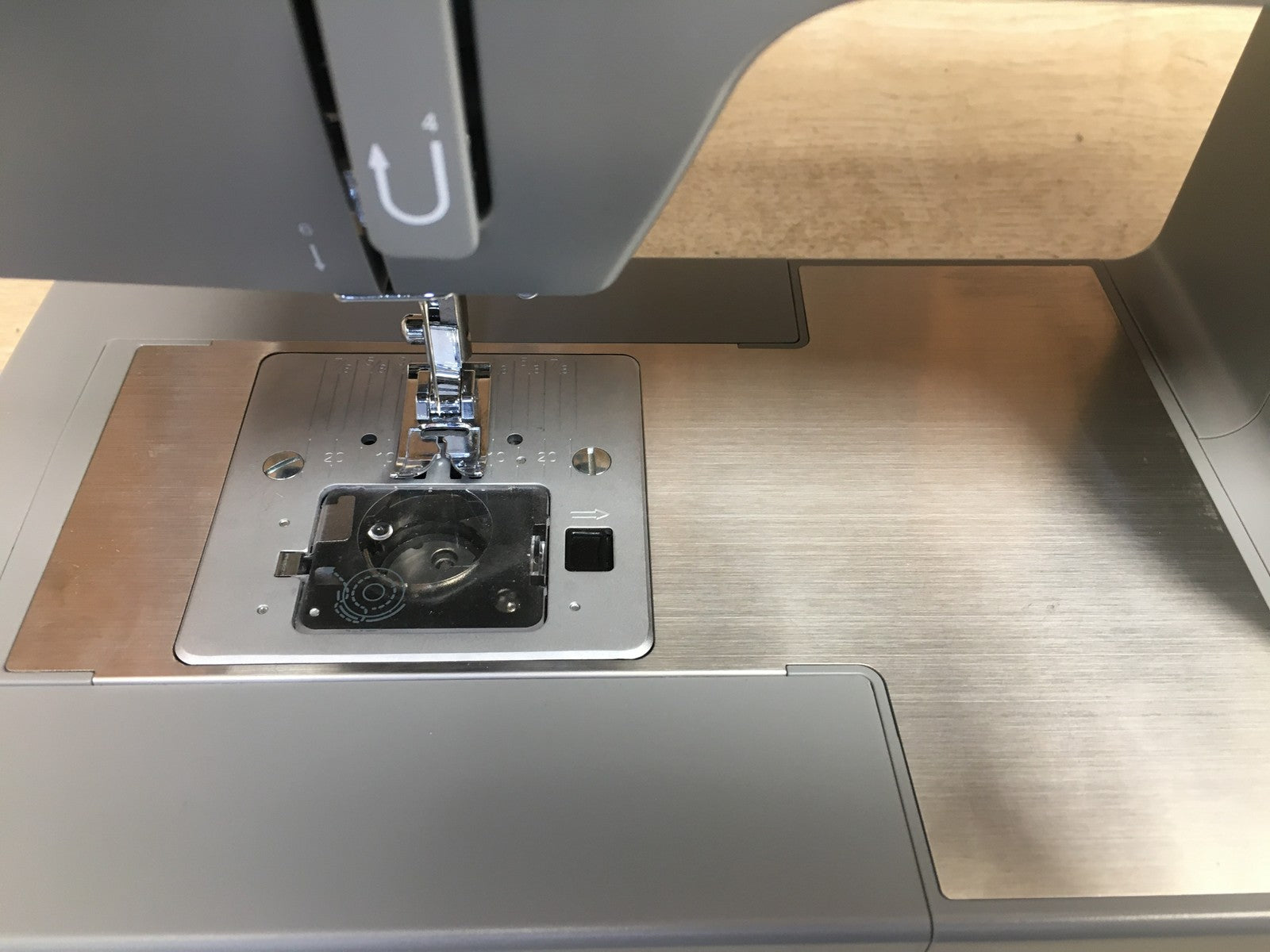 Singer Heavy Duty 4411 Nähmaschine, 11 Stichprogramme, I38034