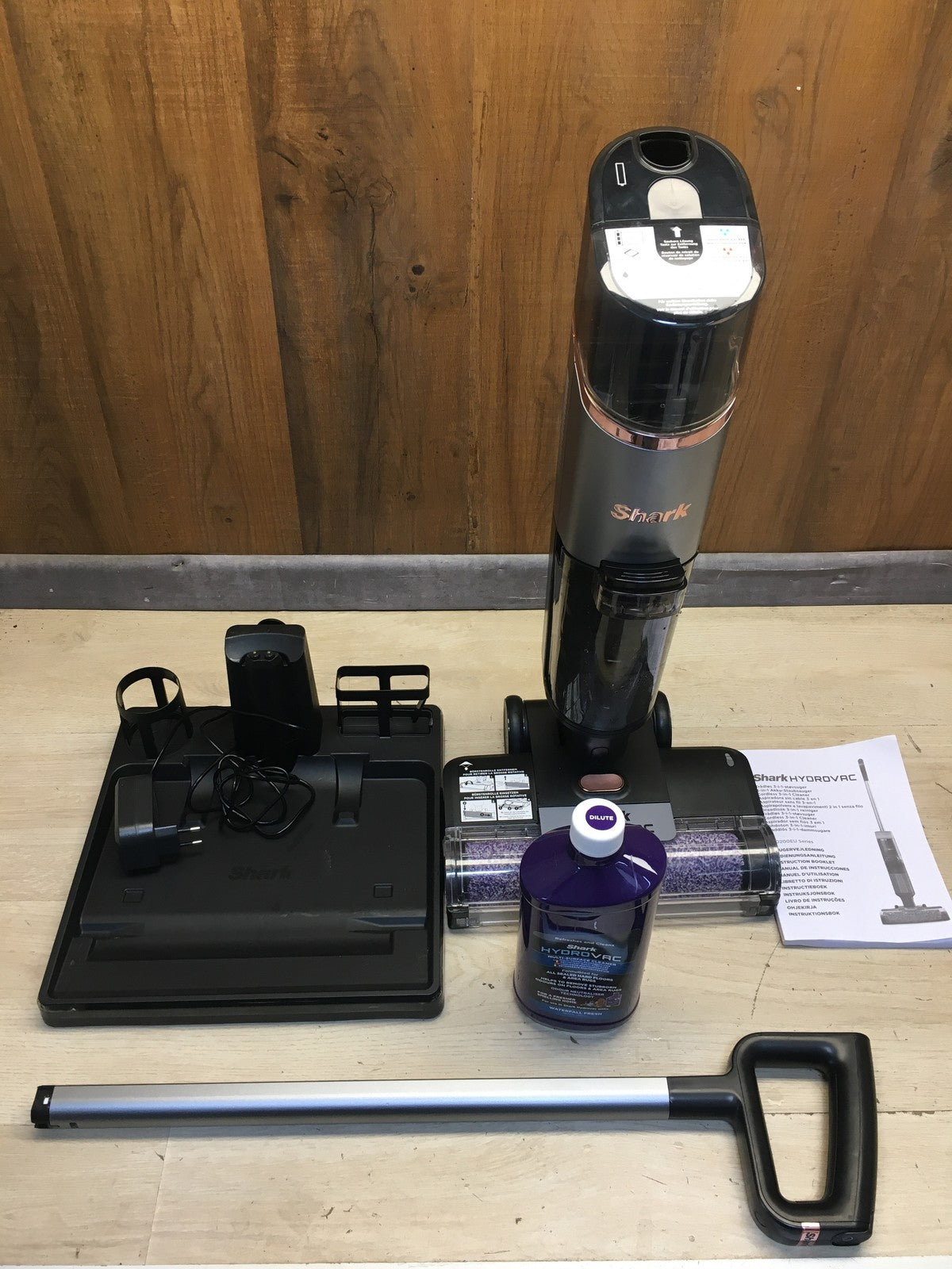 Shark HydroVac Akku-Nass-/Trockensauger WD210EU, kabellos, I39328