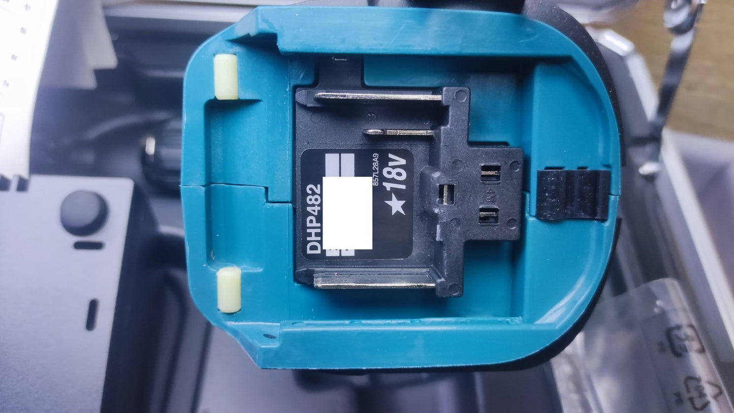 Makita DHP482RFX9 Schlagbohrschrauber 18V, mit Zubehörset, I37444
