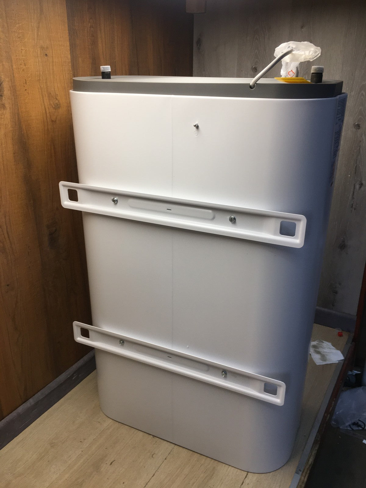 Comfee CWH15ED1380EUW Warmwasserspeicher 74L 1500W EEK:B, I40036