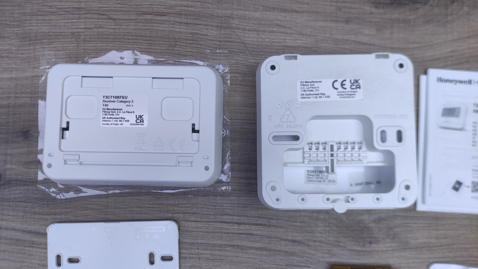 Honeywell T3R 7-Tage Programmierbarer Drahtloser Thermostat, I38536