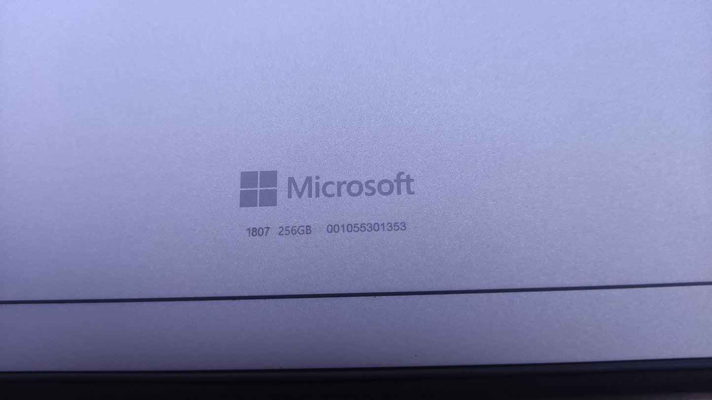 Microsoft Surface Pro 5 Windows Tablet 2736x1824 i5-7300U 8GB 256GB LTE M1807