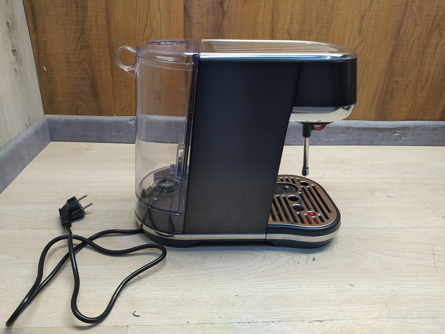 Sage SES500 BST Kompakte Kaffeemaschine mit Milchaufschäumer, I37619