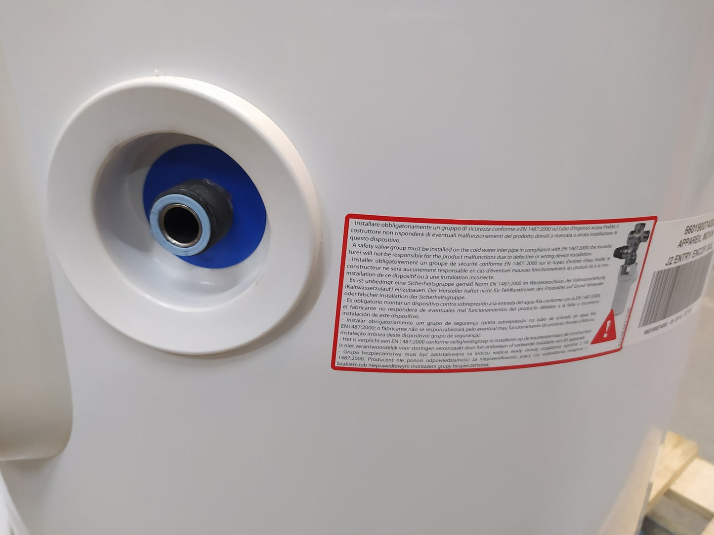 Ariston 3069816 Nuos Primo A 240 Wärmepumpe Wasrmwasserspeicher 244L, EEK:A,