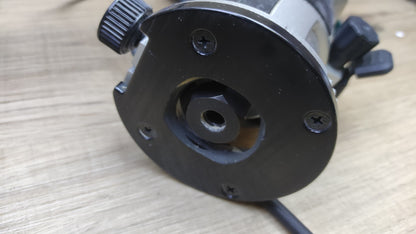 Makita RT0702C Multifunktionsfräse, I40912