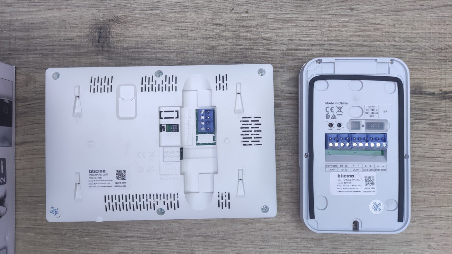 Bticino Video-Türsprechanlage 317913 EasyKit Essential verkabelt, I38942