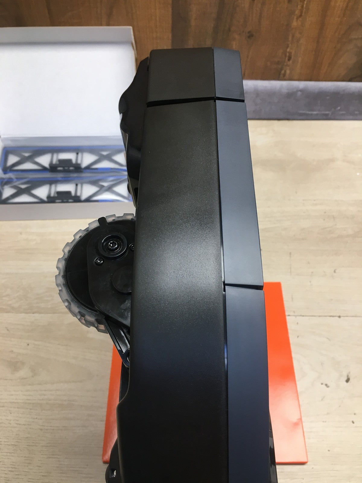 Neato Robotics D8 Intelligenter Staubsaugerroboter, I39442