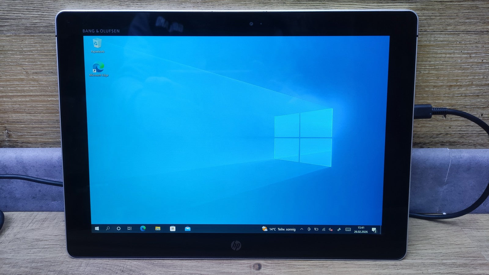 HP Elite x2 1012 G1 Tablet 2-in-1 Touch 12" 1920x1280 M5-6Y57 8GB 256GB SSD LTE