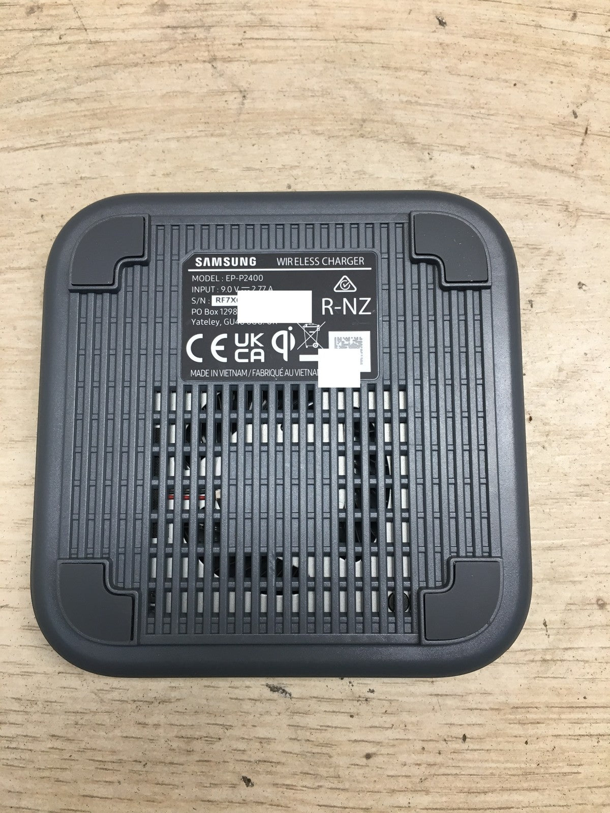 Samsung Wireless Charger Pad EP-P2400 induktive Ladestation, I39123