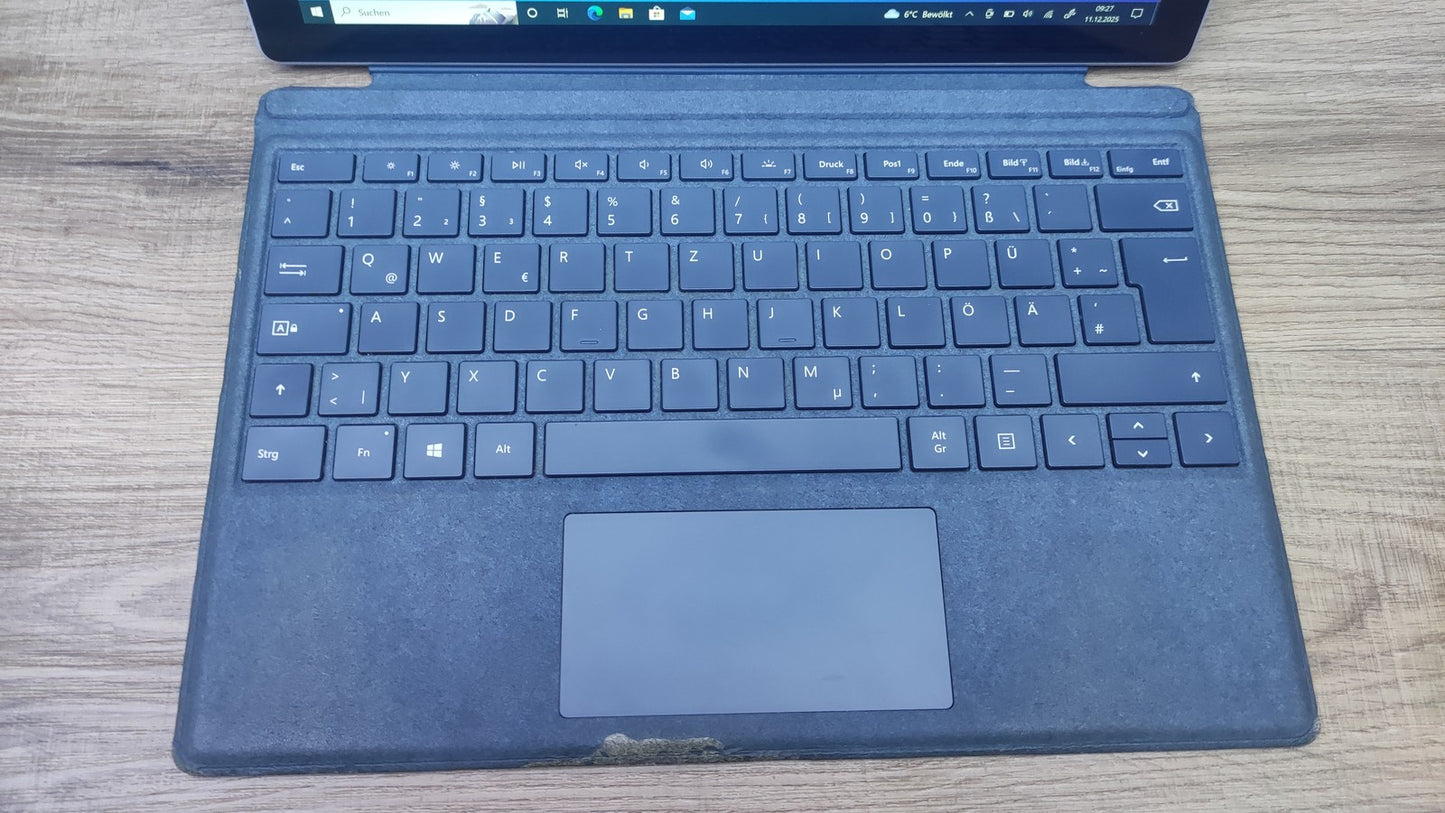 Microsoft Surface Pro 5 Windows Tablet 2736x1824 i5-7300U 4GB 128GB LTE M1807