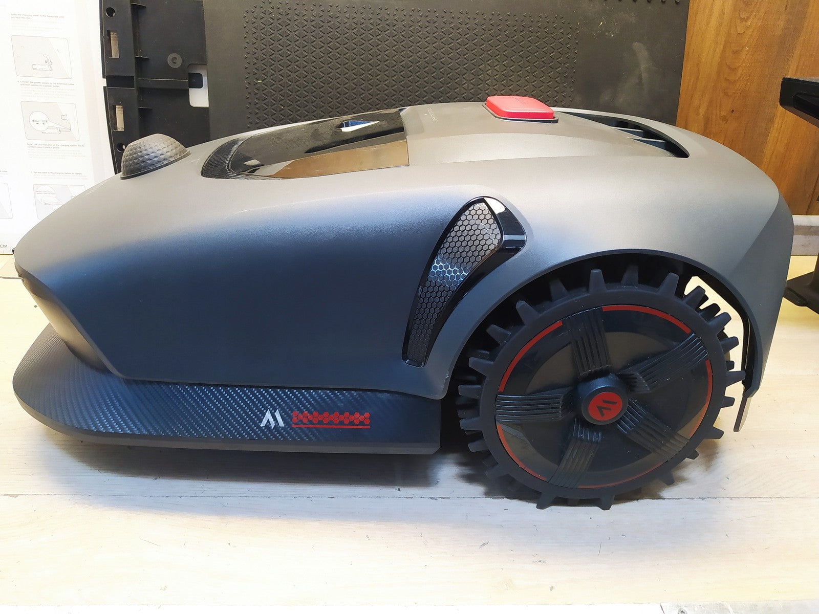 Dreame Mova 1000 Mähroboter (MLLM4110) bis 1.000 m² 3D-LiDAR kabellos, I38518