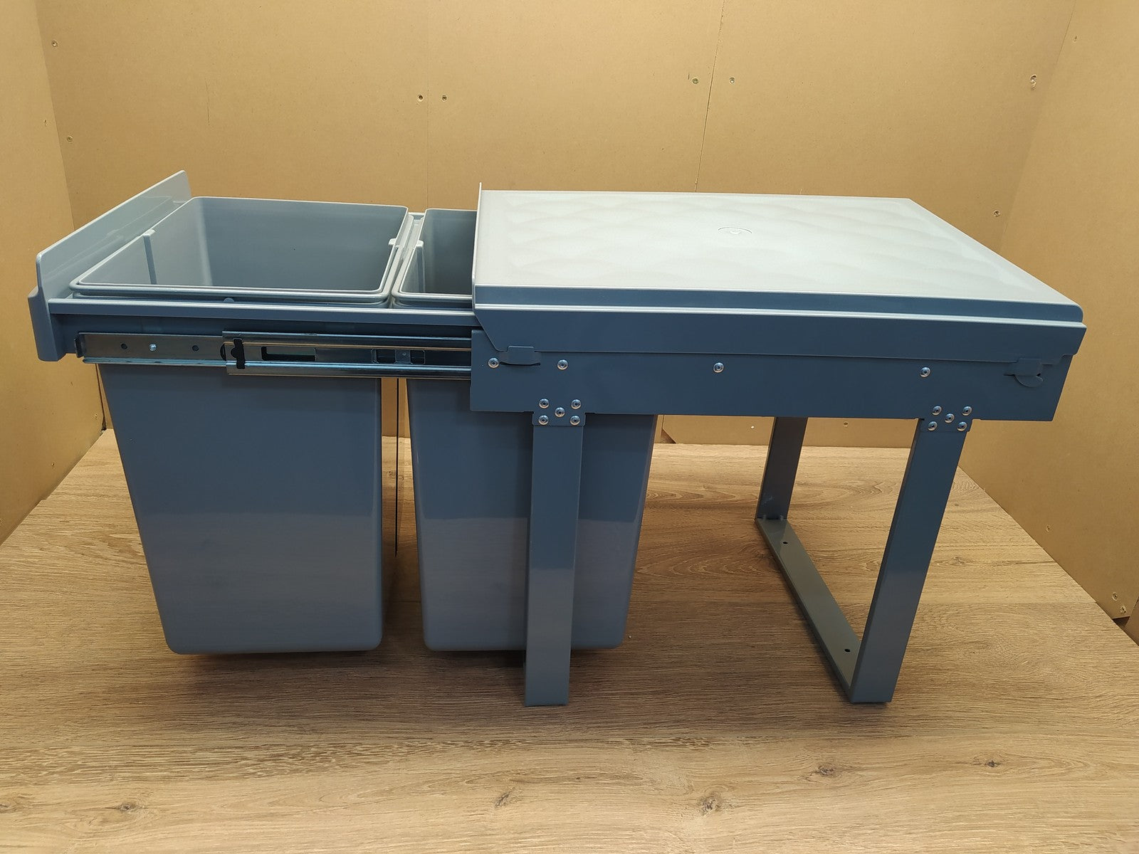 Relaxdays 10031545 Einbaumülleimer 2-fach, ausziehbar, 2x 20 l, grau, I39381