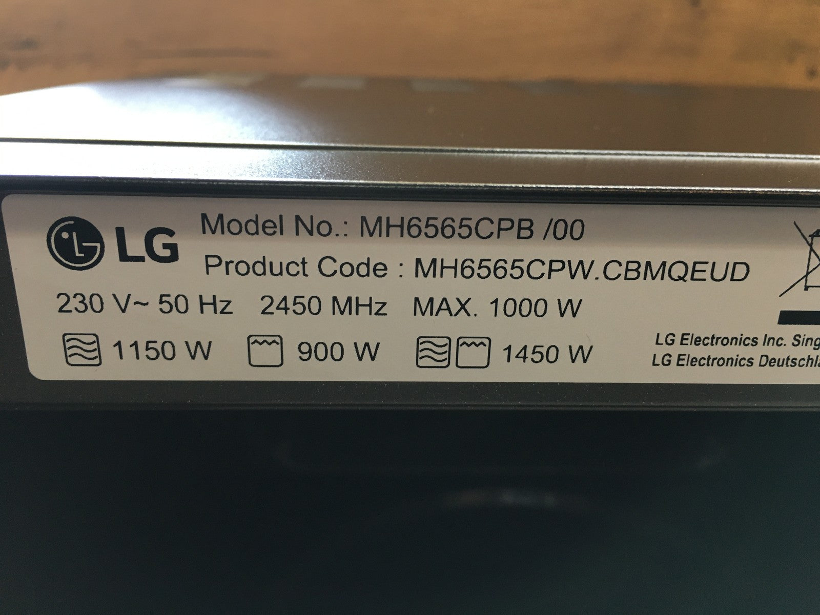 LG MH6565CPB Mikrowelle mit Grill, 25L, 1000W, I39526