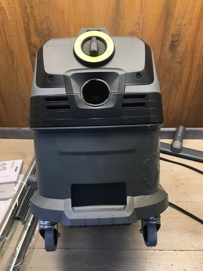 KÄRCHER 1.148-201.0 Nass-/Trockensauger NT 30/1 Tact L, 30L, I39940