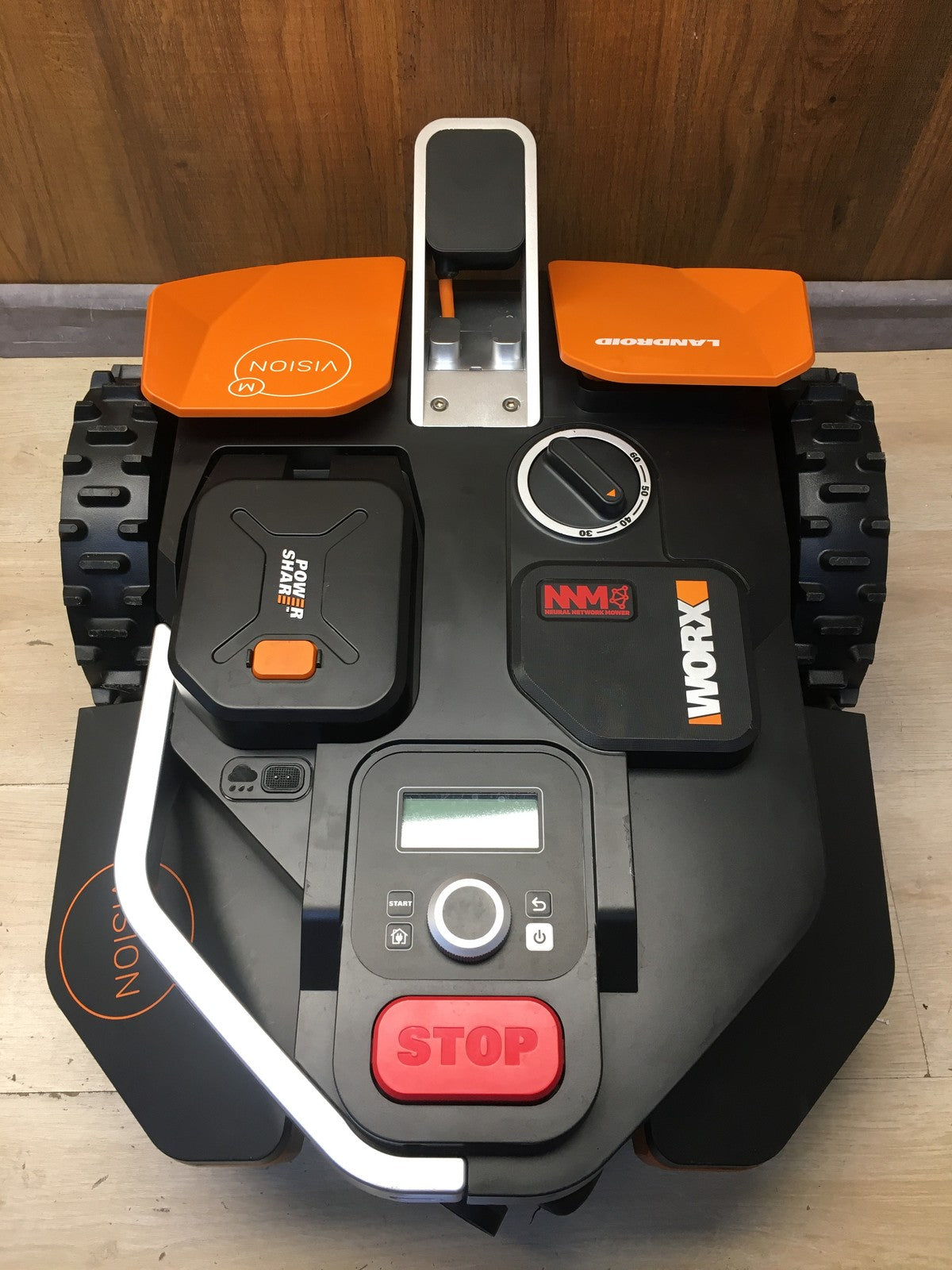 WORX Landroid Vision M600 Mähroboter ohne Begrenzungskabel WR206E.1 I38405