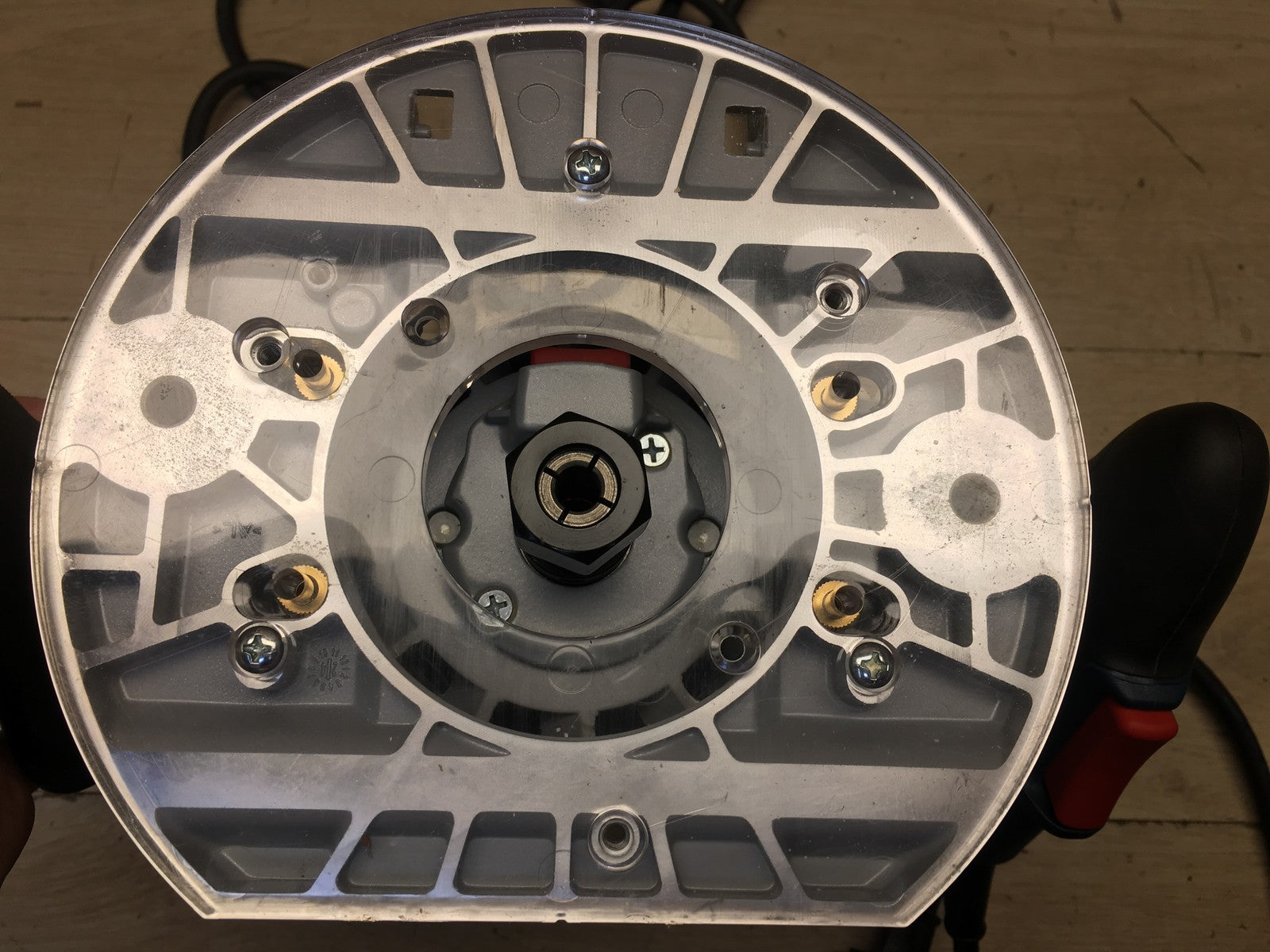 Bosch kabelgebundene Oberfräse GOF 20-12, 2000W, I39896