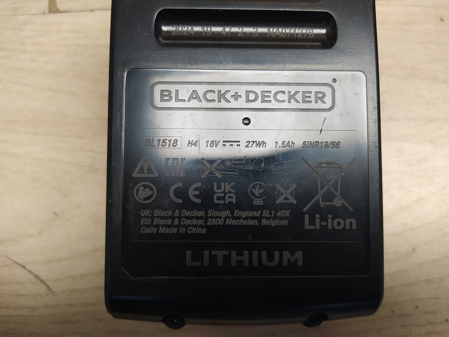 Black+Decker Akku-Bohrschrauber BCD001C1, inkl. Ladegerät und Akku, I37845