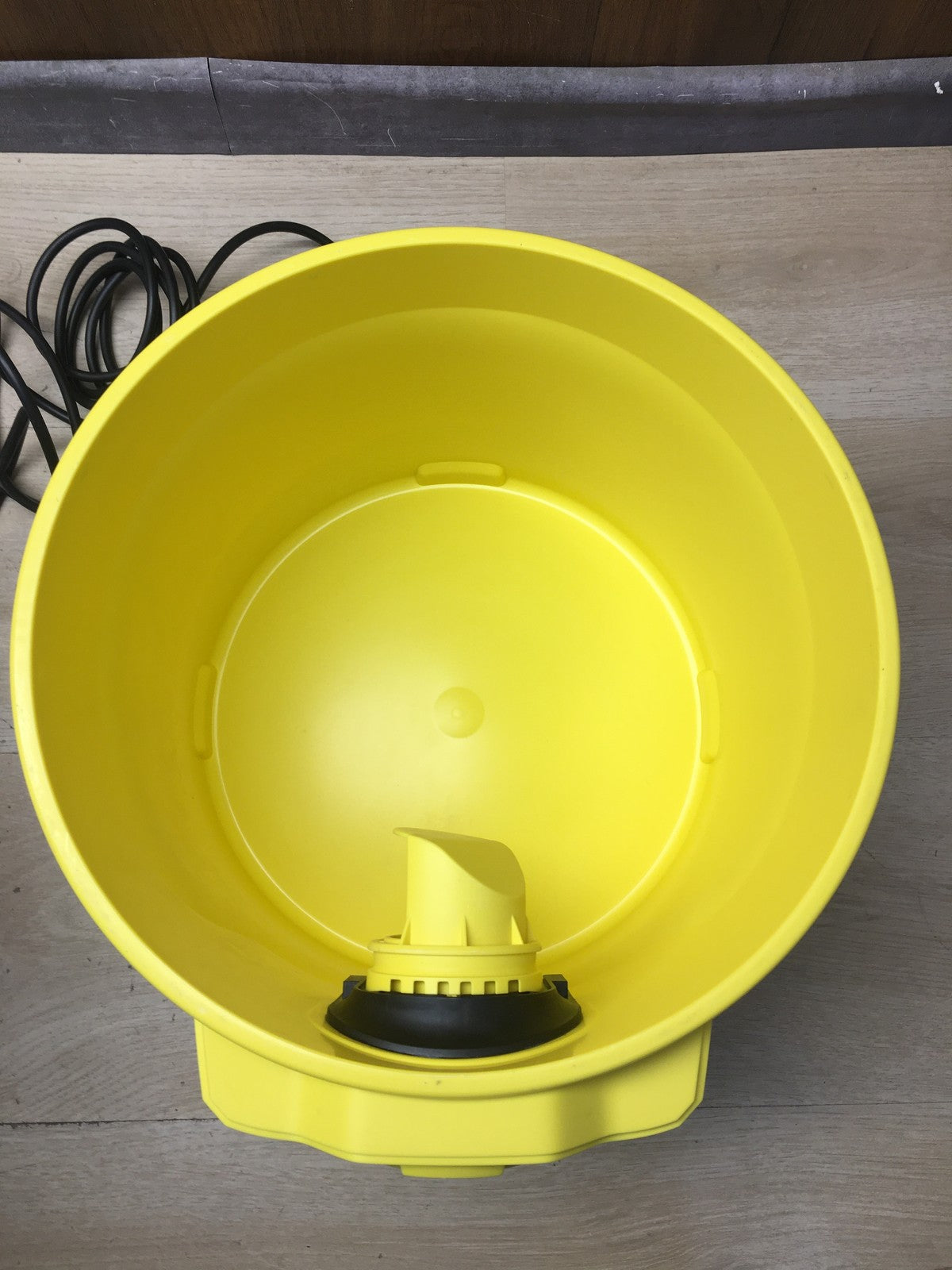 Kärcher Nass-/Trockensauger WD 2 Plus (1.628-009.0), 1000 W, I40773