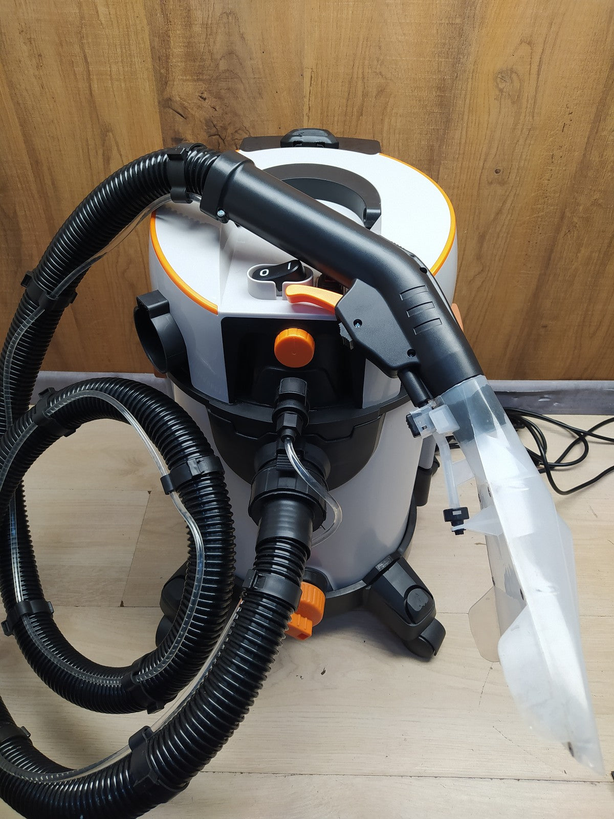 Zeegma ZONDER WASH Nass-/Trockensauger, 1400W, mit 4L Wassertank, I36251