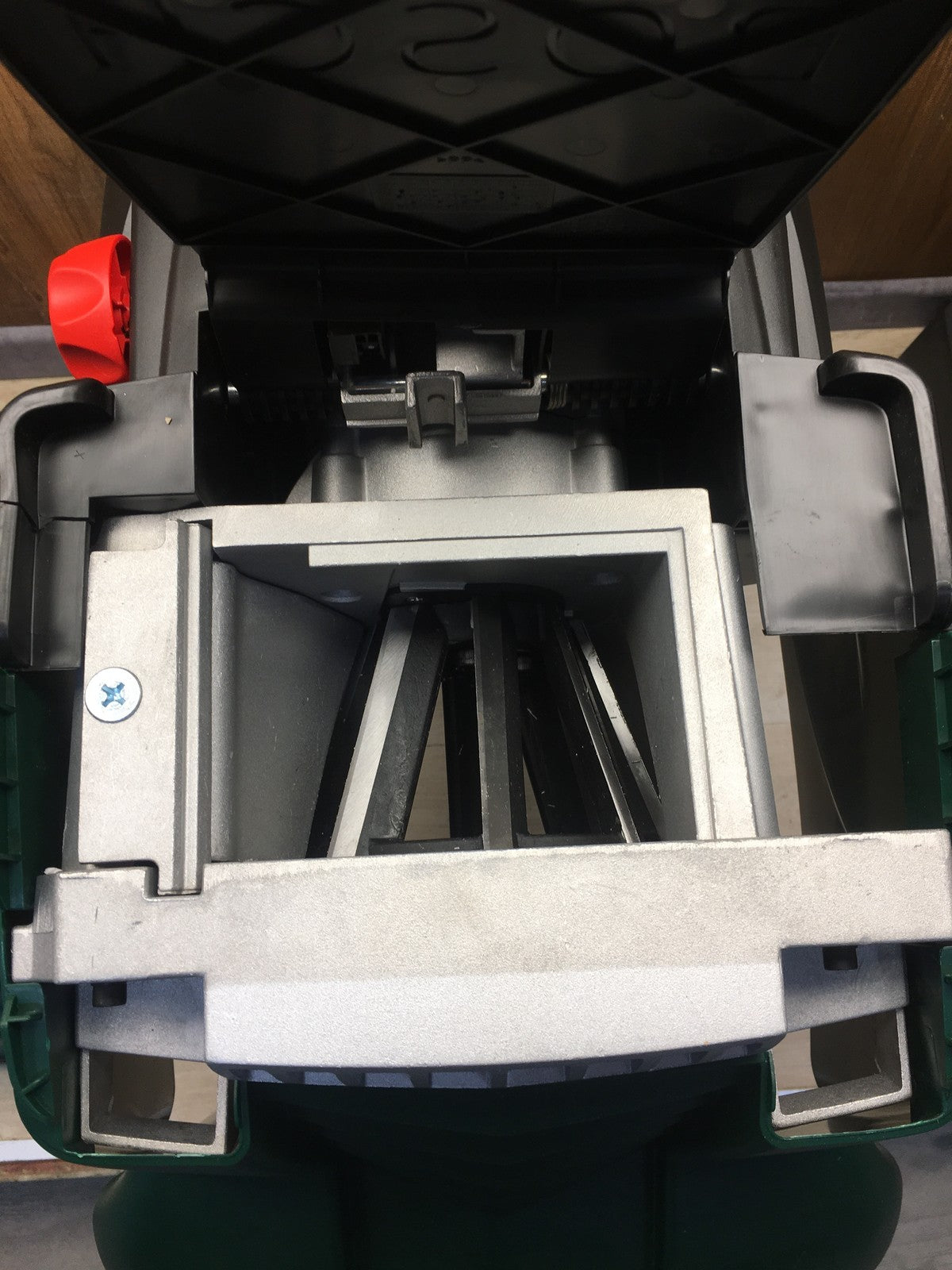 Bosch Elektro-Häcksler AXT 25 TC, 2.500 W, I38219