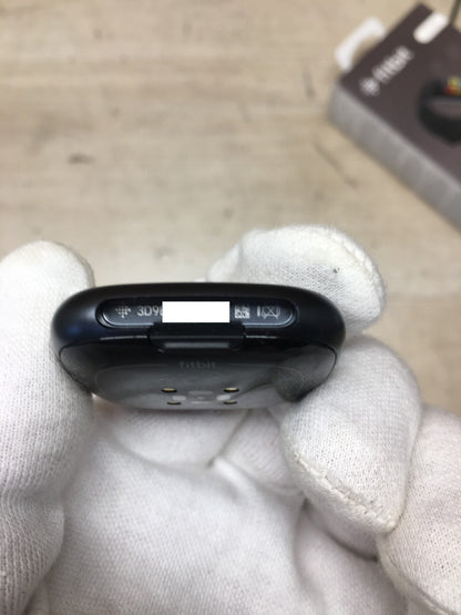 Fitbit Versa 4 Smartwatch mit Sportarmband, I39160