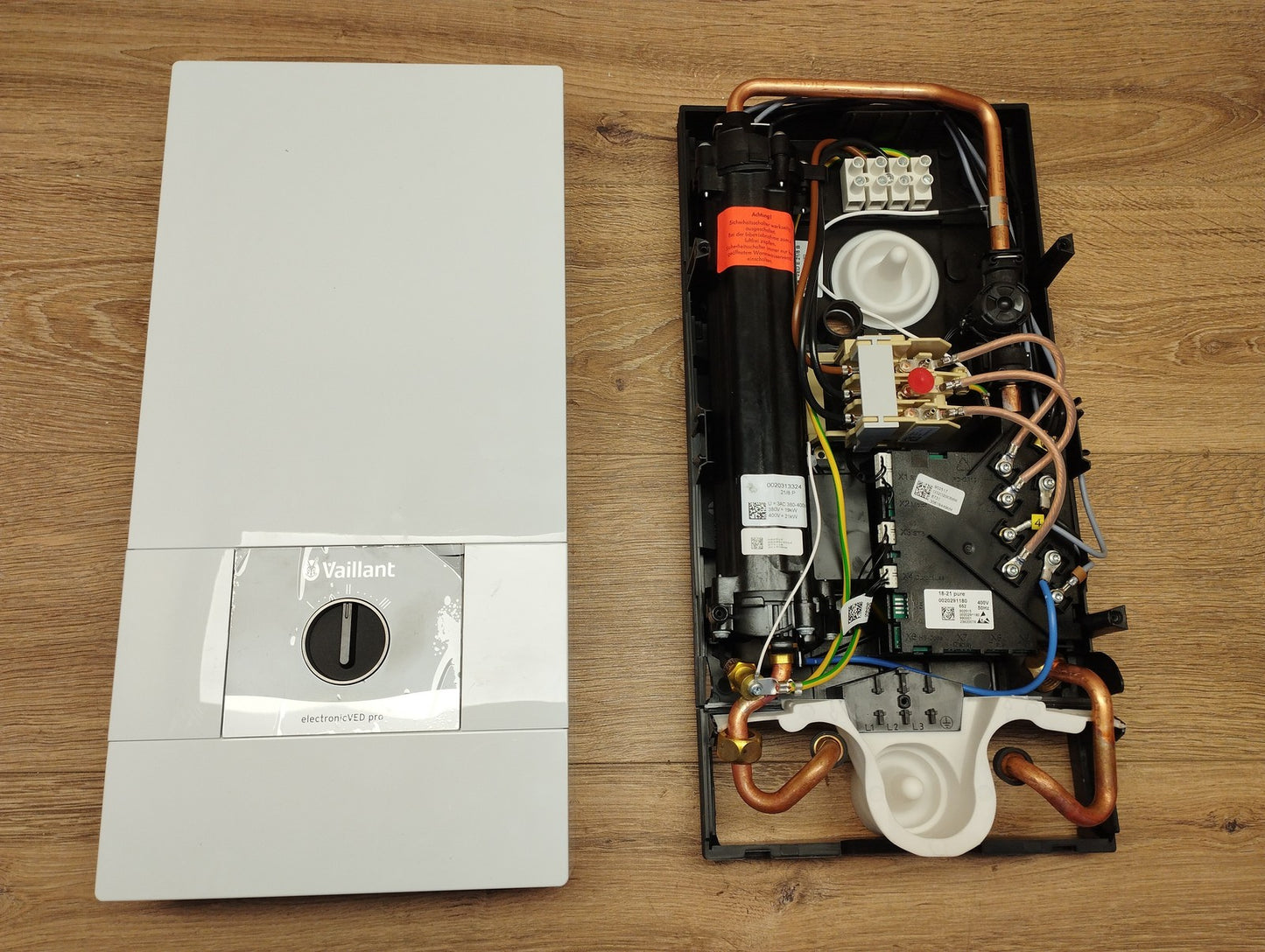Vaillant VED E 21/8 B Elektro-Durchlauferhitzer, 400V, EEK:A, I39982