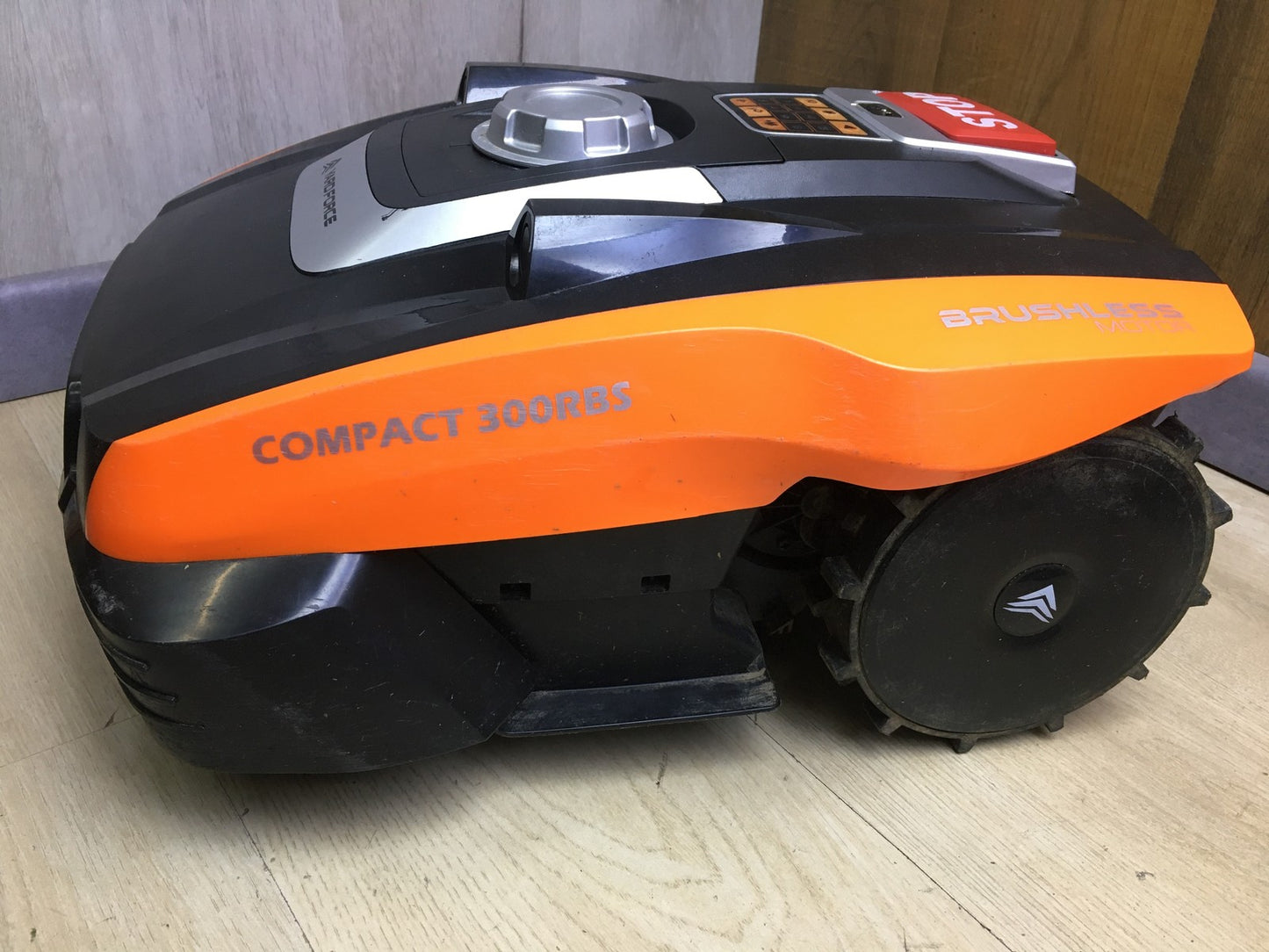 Yard Force FORCE Mähroboter COMPACT 300RBS bis zu 300 qm, I34797