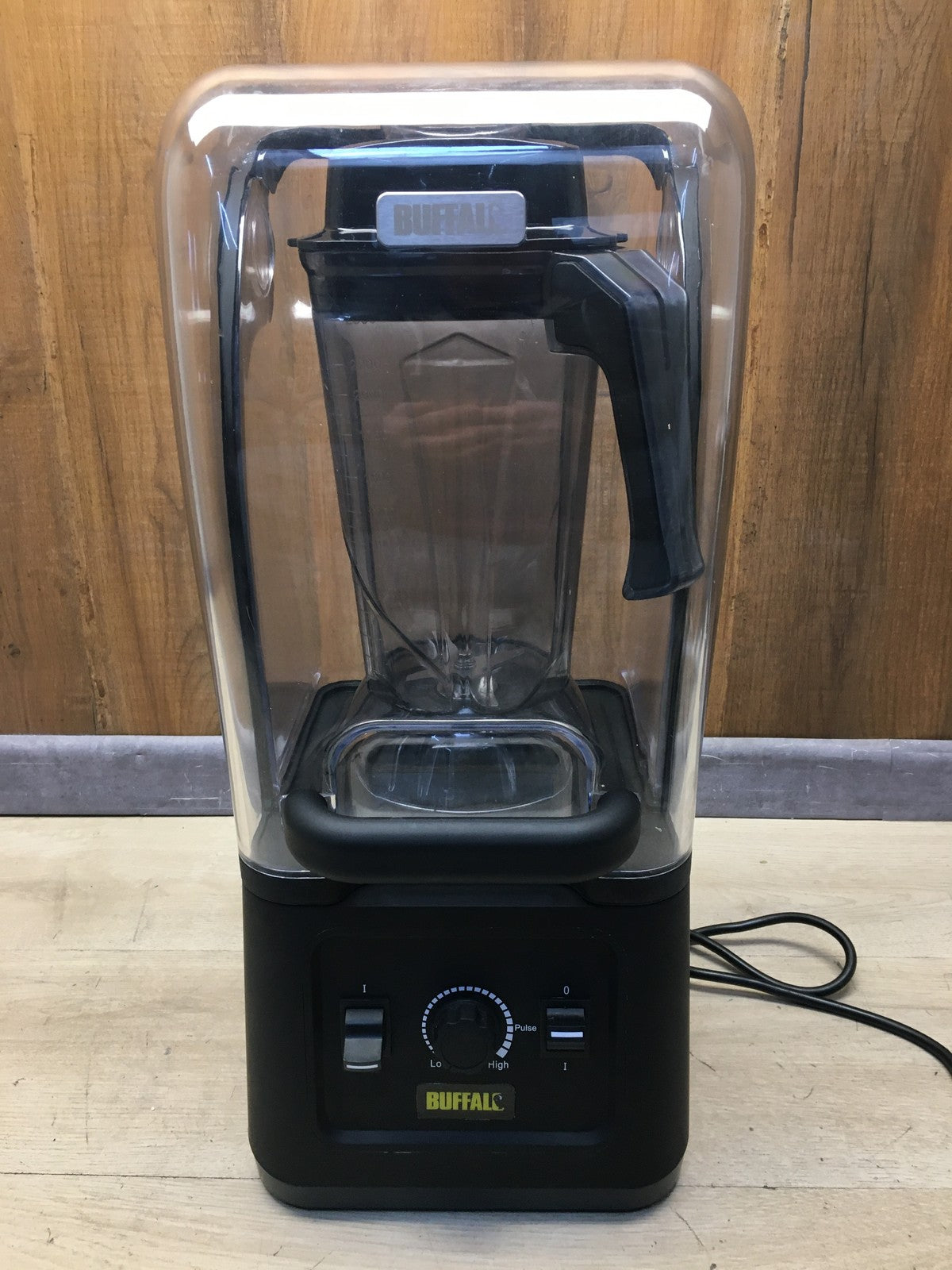 Buffalo DR825 Stabmixer mit Schallschutzgehäuse 2,5 L, I37817