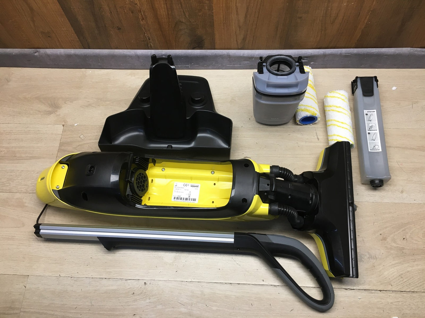 Kärcher FC 5 Cordless Akku-Hartbodenreiniger (1.055-601.0), I35886