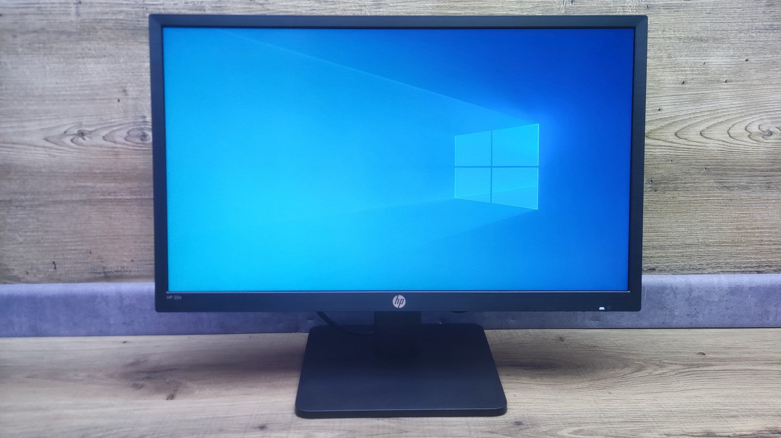 HP 22x Gaming Monitor 21,5" FHD 1920x1080 HDMI VGA AMD FreeSync 144Hz 1ms (GtG)