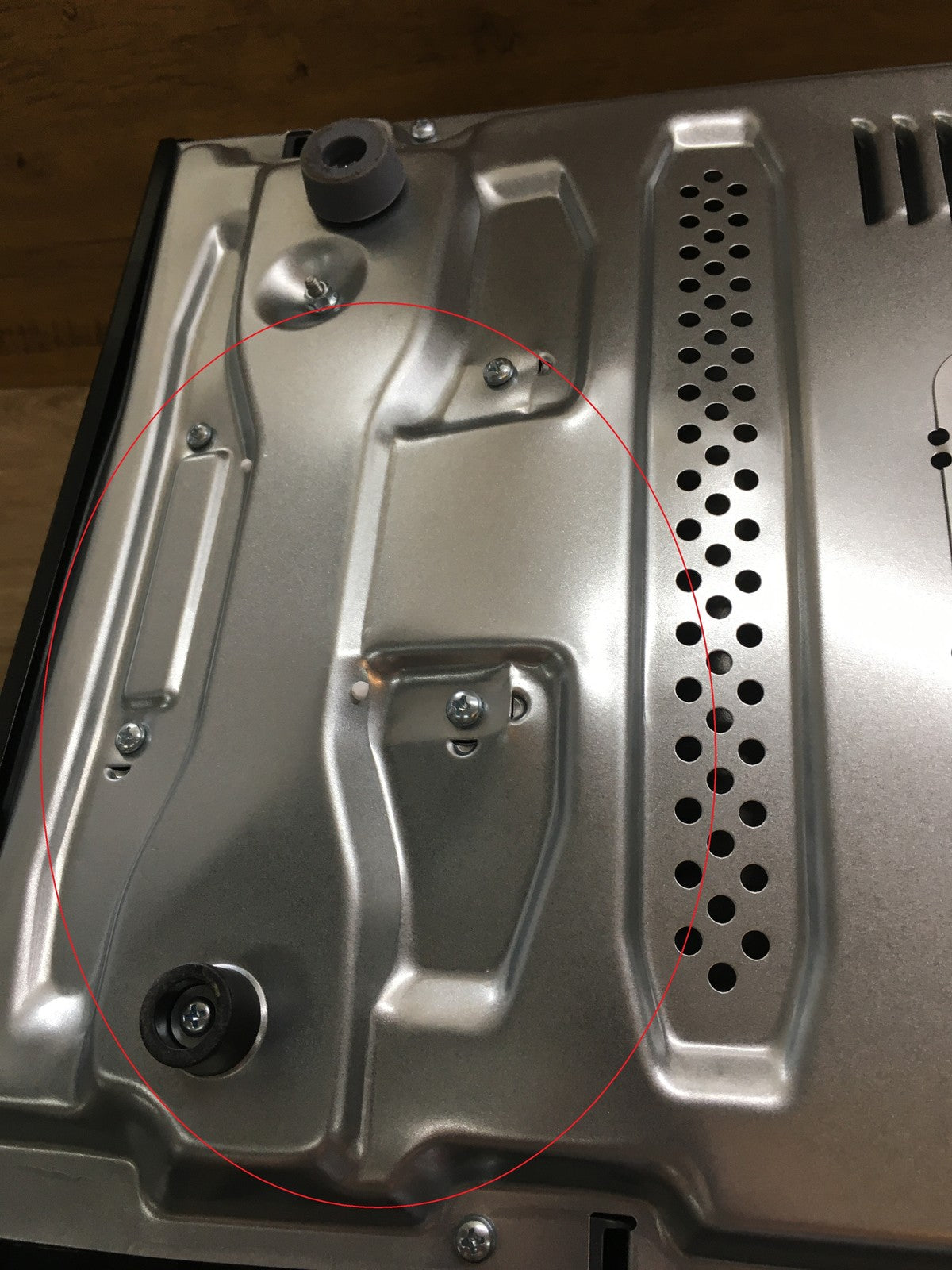 Toshiba MW2-AG23P(BK) Mikrowelle mit Grill, 900 W, 23 L, Grill 1050 W, I39524