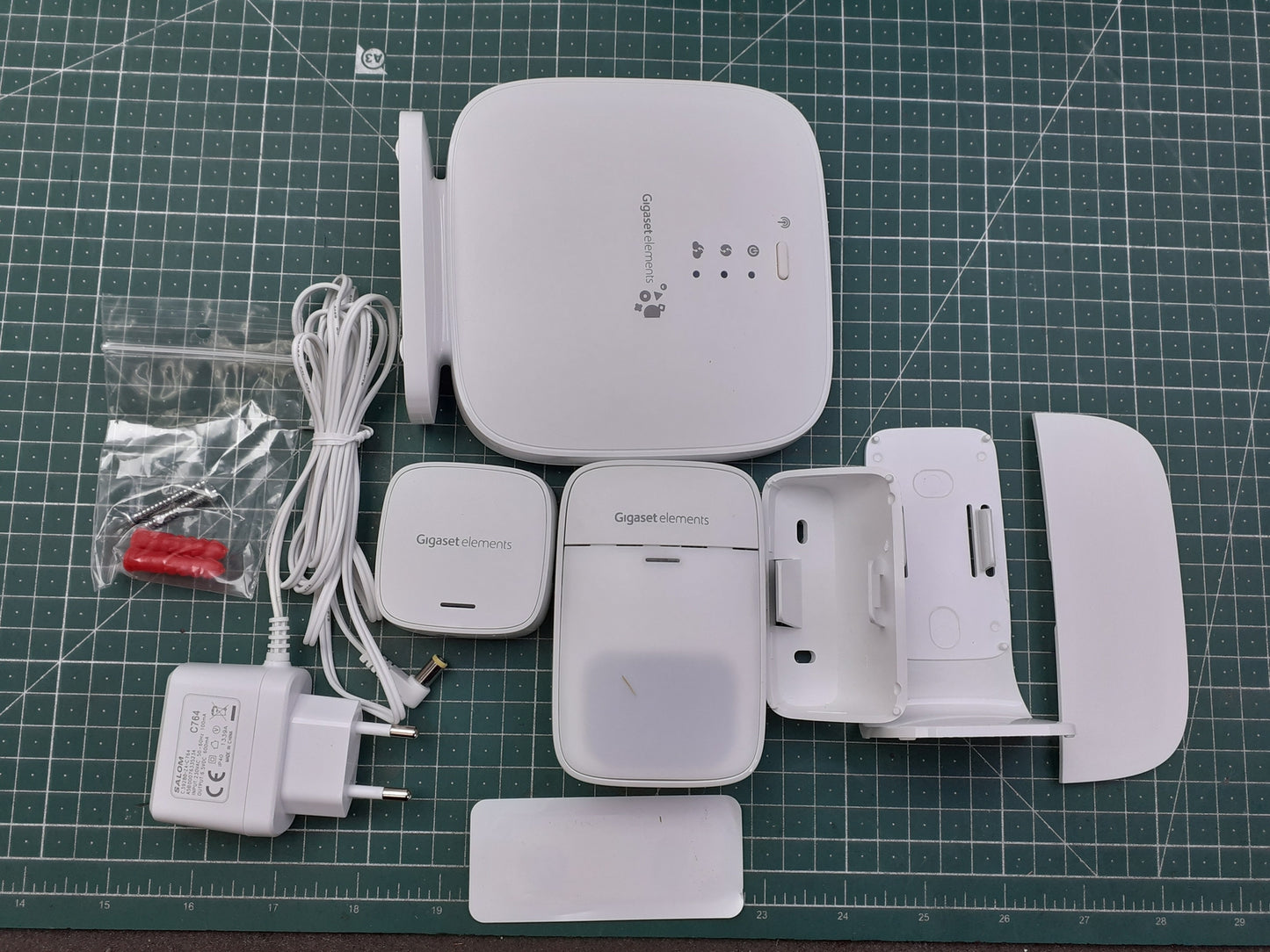 Gigaset Alarmanlage Starter Kit,  J00001