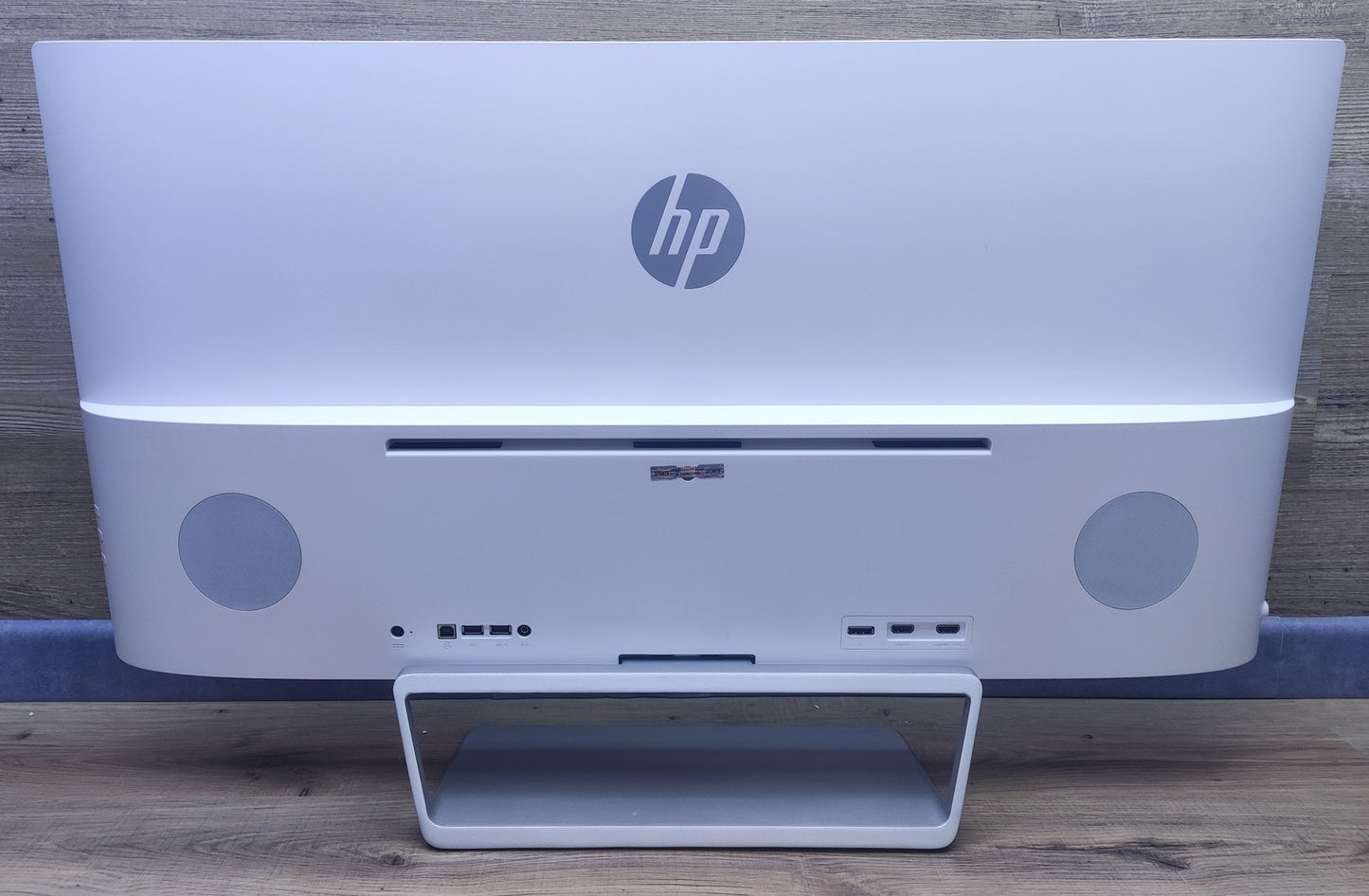 HP Envy 32 Media Display Monitor 32" QHD 2560x1440 HDMI DP AMD FreeSync Audio
