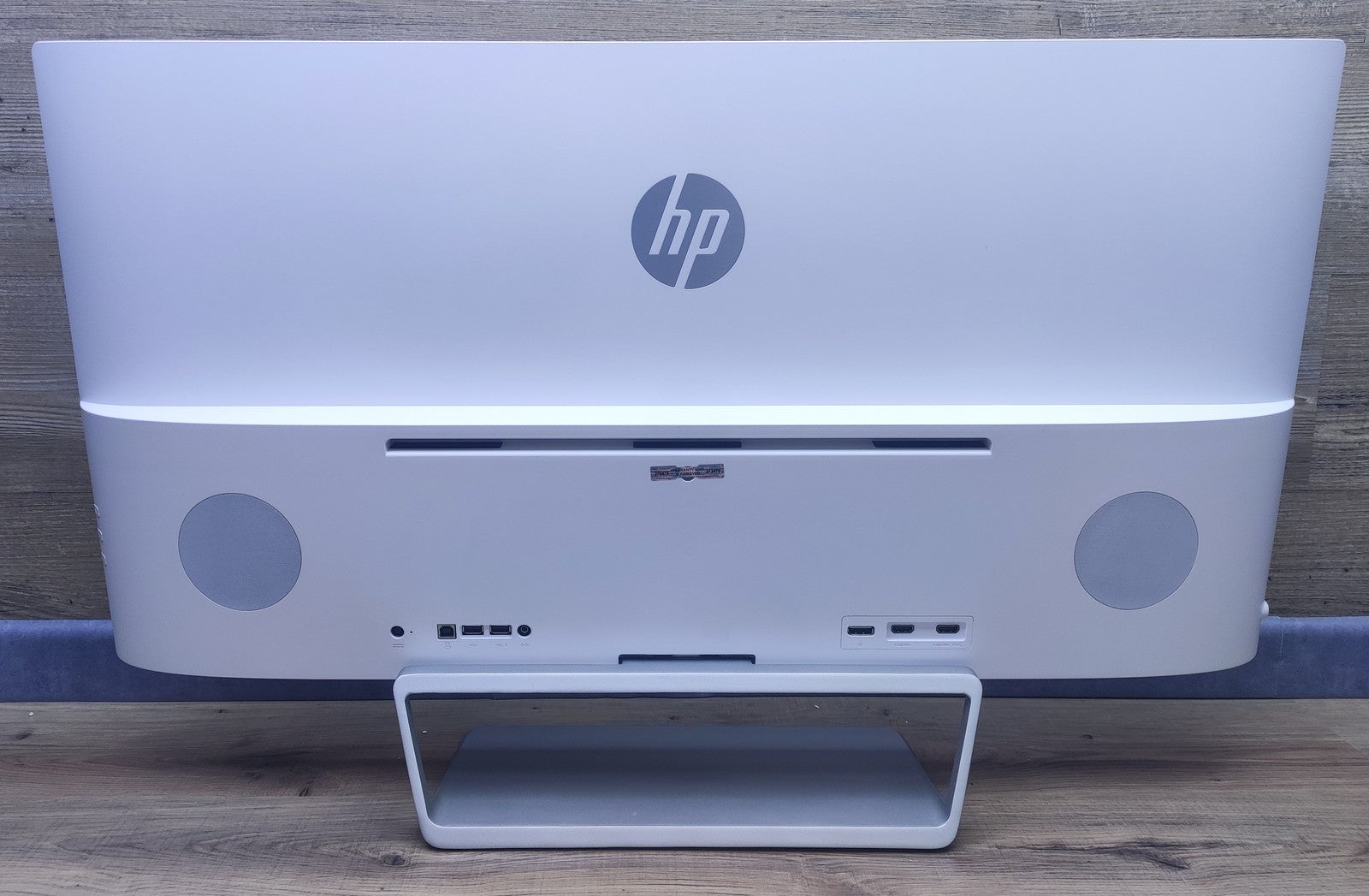 HP Envy 32 Media Display Monitor 32" QHD 2560x1440 HDMI DP AMD FreeSync Audio