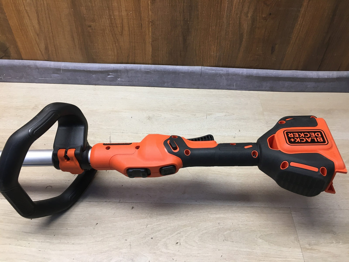 Black+Decker Akku-Rasentrimmer BCSTE636L1 SOLO, Schnittbreite 33cm, I35883