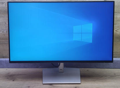 Dell P2425HE Monitor 23.81" FHD 1920x1080 16:9 IPS HDMI DP USB-C Hub LAN 100Hz